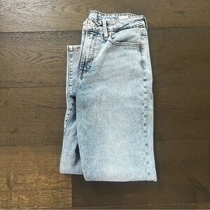 Old Navy Light Blue High-Rise Jeans Size 4